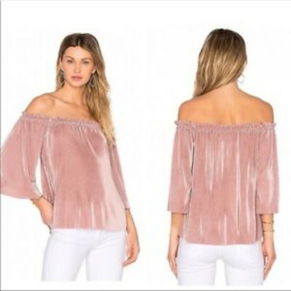 J.O.A Los Angeles 3/4 Sleeve Metallic Pink Accordion Pleats Off the Shoulder Top - Picture 1 of 8